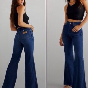 Wrangler Wanderer Flare 622 Women's Blue Jeans